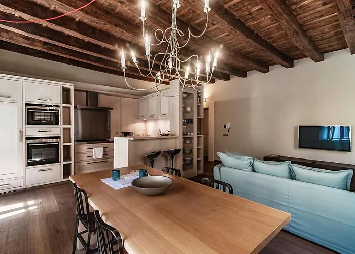 Appartement First - By Myhomeincomo