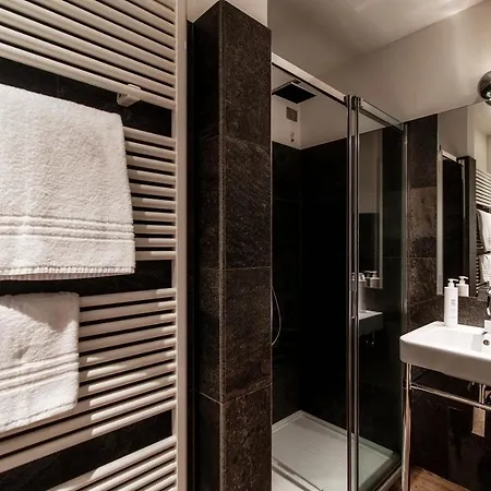 First - By Myhomeincomo Apartamento Como